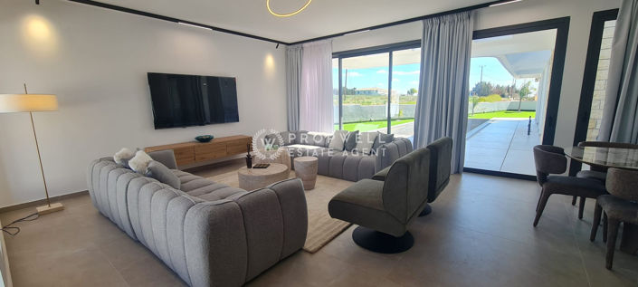 Image No.6-3 Bed Villa for sale