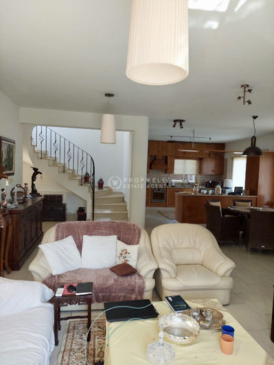 Image No.6-3 Bed House for sale