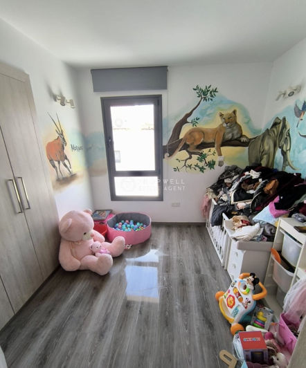 Image No.9-3 Bed House for sale