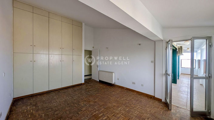Image No.15-4 Bed House for sale