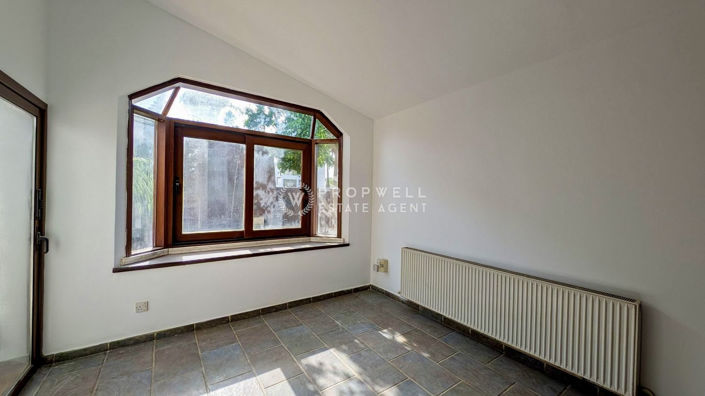 Image No.17-4 Bed House for sale