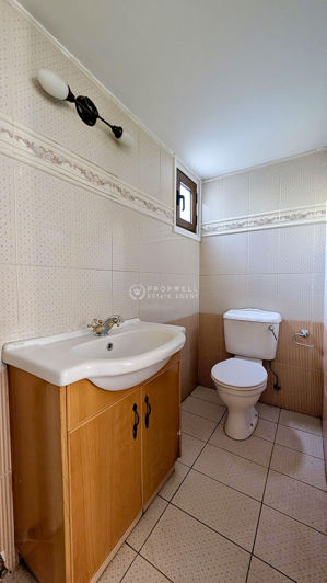 Image No.19-4 Bed House for sale