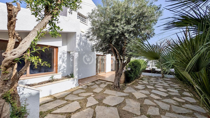 Image No.23-4 Bed House for sale