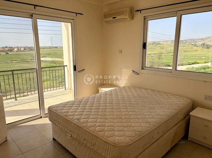 Image No.6-3 Bed House for sale