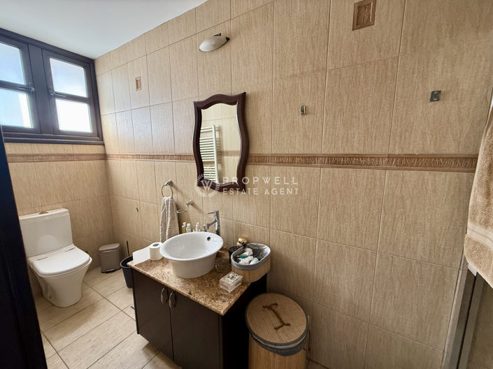 Image No.16-5 Bed Villa for sale