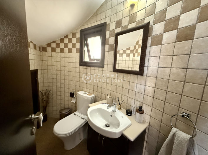 Image No.17-5 Bed Villa for sale