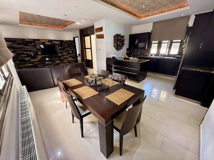 Image No.9-5 Bed Villa for sale