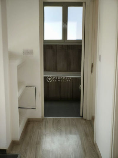 Image No.11-3 Bed House for sale