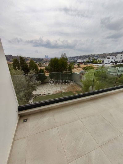 Image No.14-3 Bed House for sale