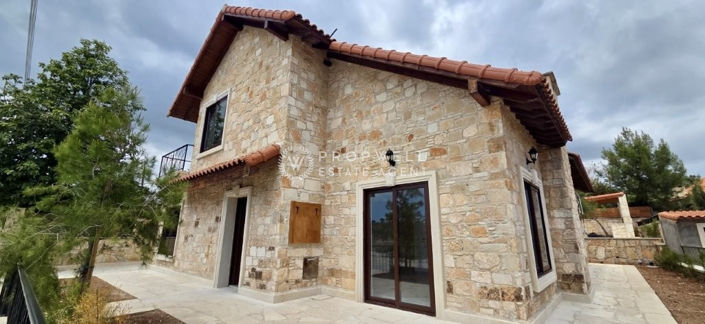 Image No.16-4 Bed House for sale