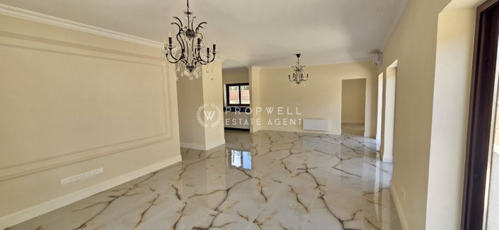 Image No.7-4 Bed House for sale