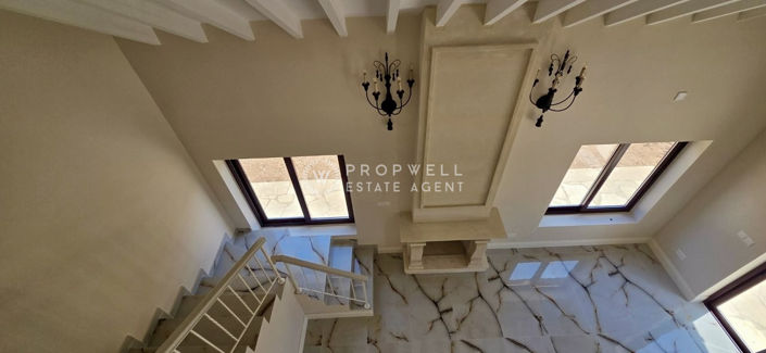 Image No.9-4 Bed House for sale