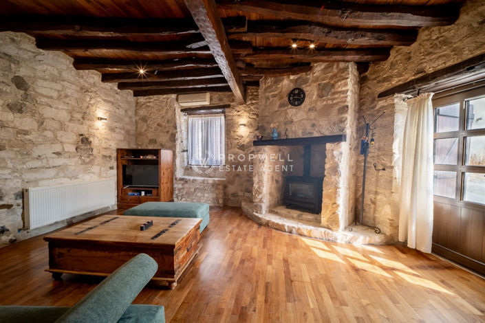Image No.8-Maison de 3 chambres à vendre à Monagrouli