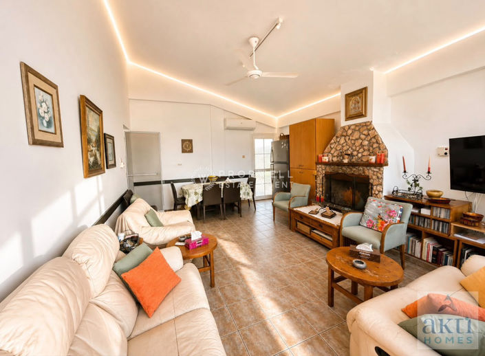 Image No.3-4 Bed House for sale