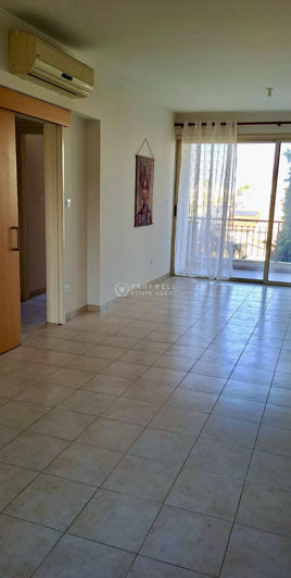 Image No.2-Appartement de 2 chambres à vendre à Larnaca