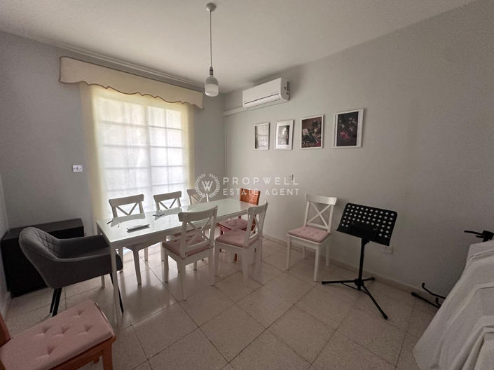 Image No.15-10 Bed Property for sale