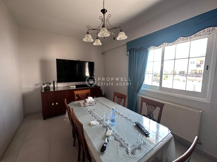 Image No.26-10 Bed Property for sale