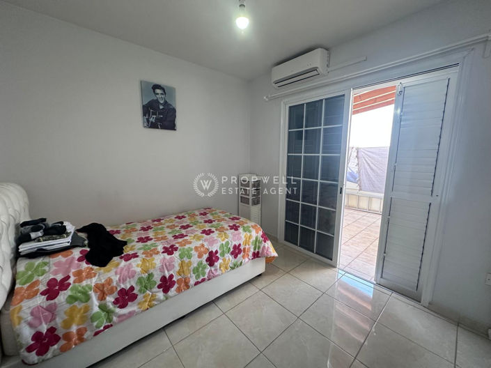 Image No.29-10 Bed Property for sale