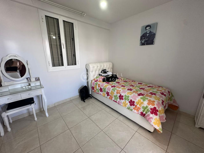 Image No.31-10 Bed Property for sale