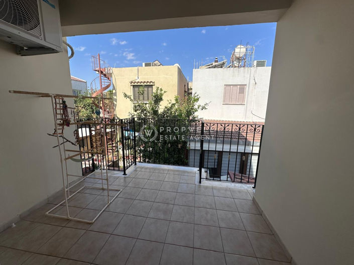 Image No.41-10 Bed Property for sale