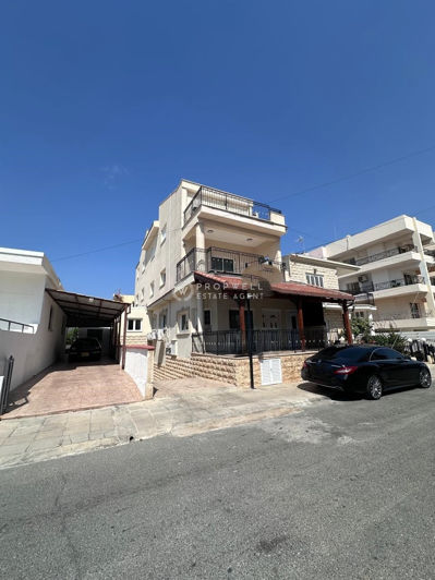 Image No.43-10 Bed Property for sale