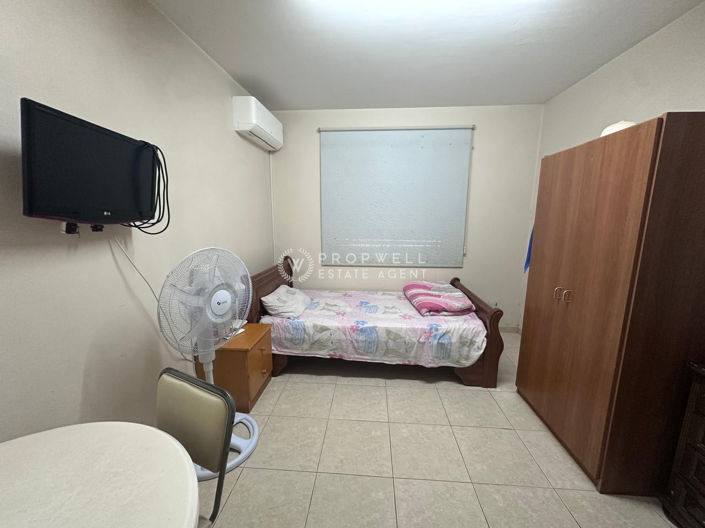 Image No.50-10 Bed Property for sale