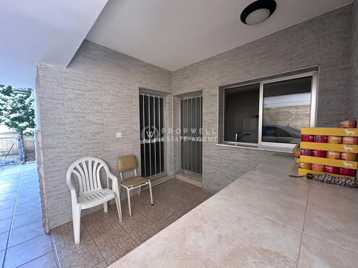 Image No.54-10 Bed Property for sale