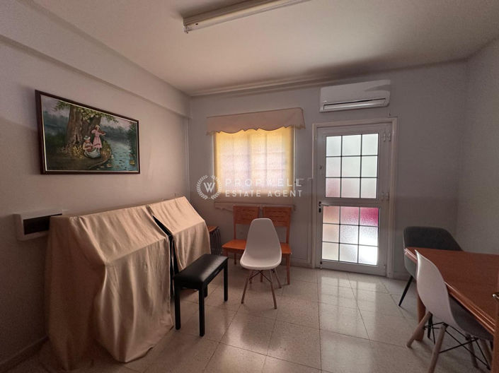 Image No.6-10 Bed Property for sale