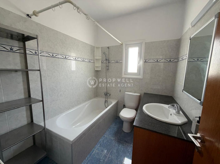 Image No.17-3 Bed House for sale