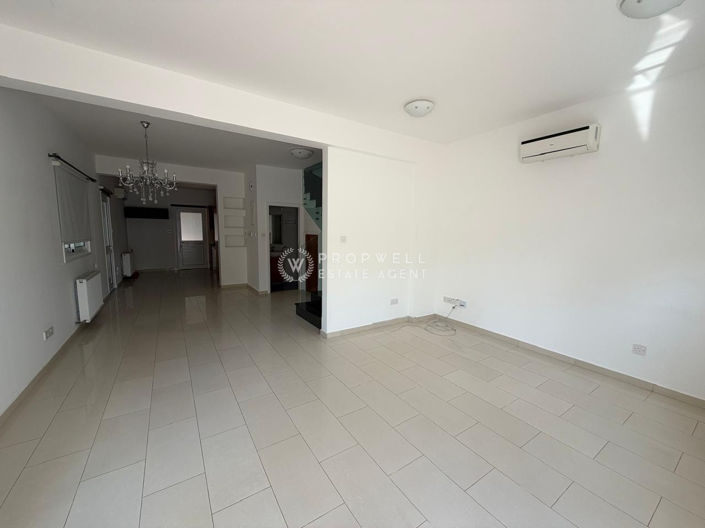 Image No.2-3 Bed House for sale