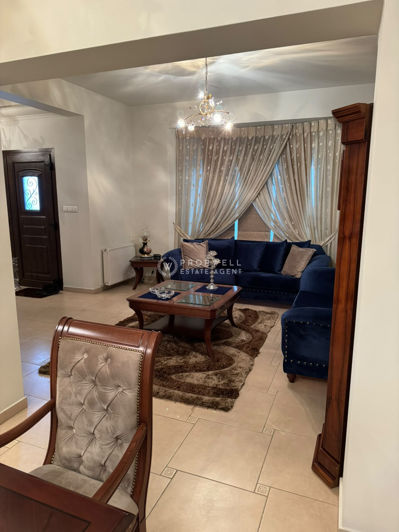 Image No.5-5 Bed House for sale