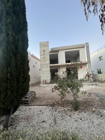 Image No.30-3 Bed House for sale