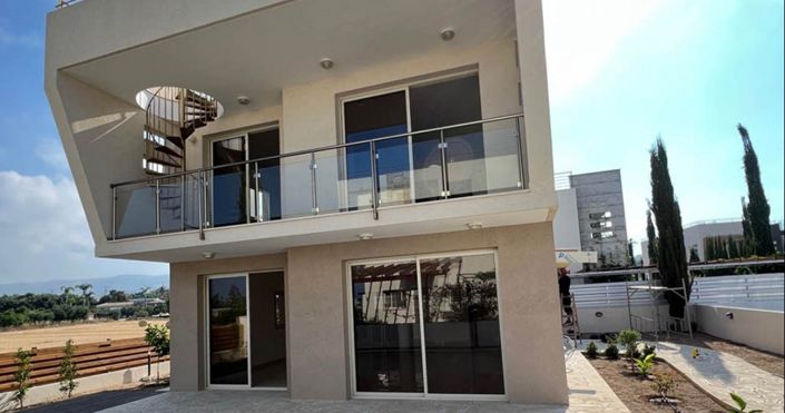 Image No.4-3 Bed House for sale