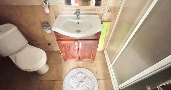 Image No.19-3 Bed House for sale