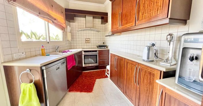 Image No.20-3 Bed House for sale