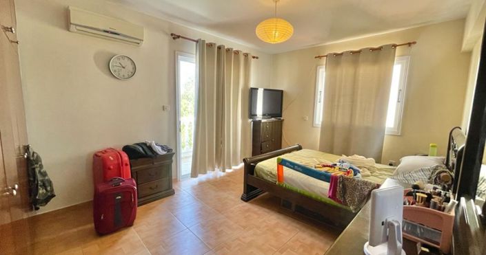 Image No.5-3 Bed House for sale
