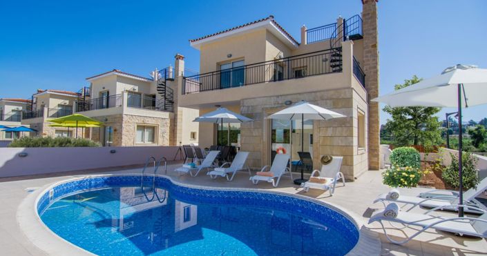 Image No.11-3 Bed House for sale