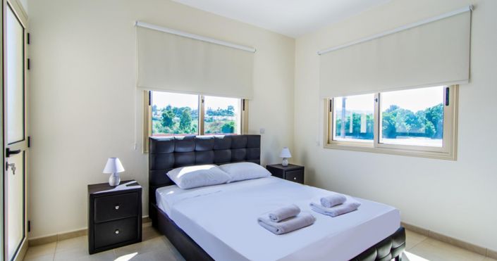 Image No.8-3 Bed House for sale