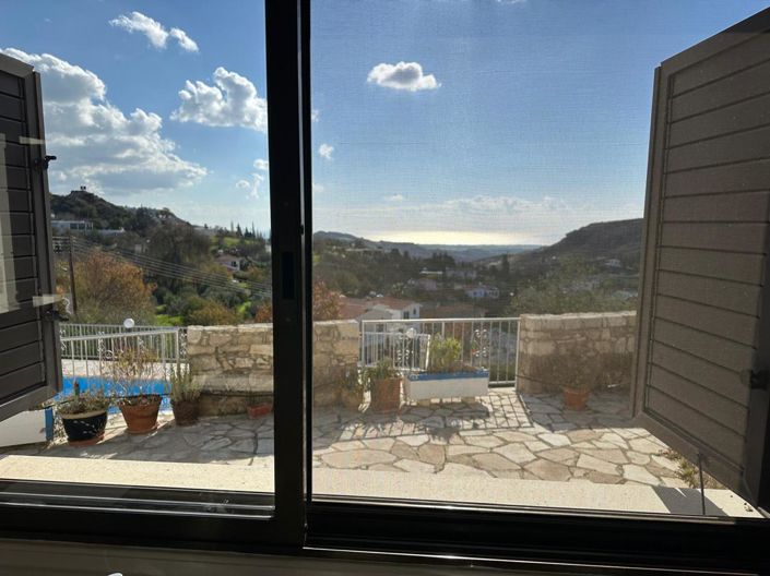 Image No.15-3 Bed House for sale