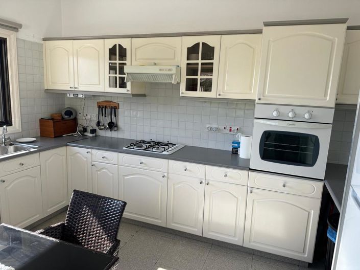 Image No.16-3 Bed House for sale