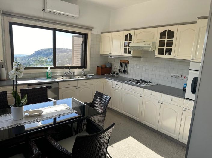 Image No.17-3 Bed House for sale