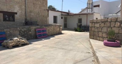 1 - Kouklia, House