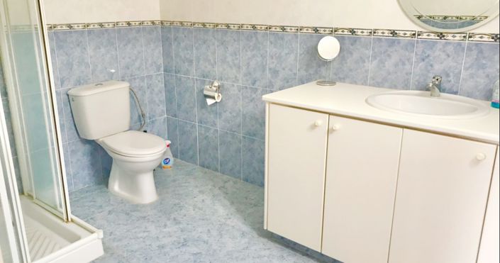 Image No.11-3 Bed House for sale