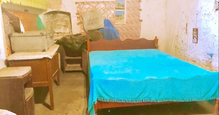 Image No.12-7 Bed House for sale