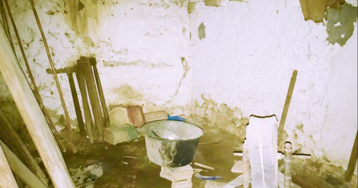 Image No.13-7 Bed House for sale