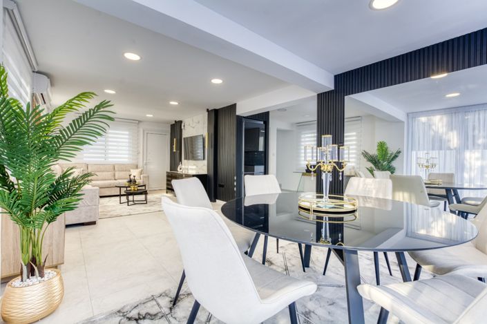 Image No.12-3 Bed House for sale