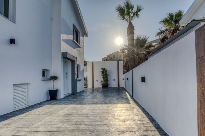 Image No.7-3 Bed House for sale