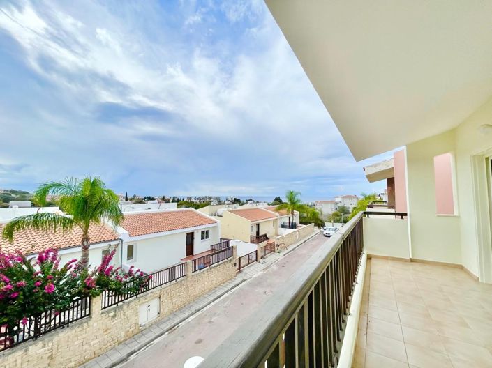 Image No.18-2 Bed Apartment for sale