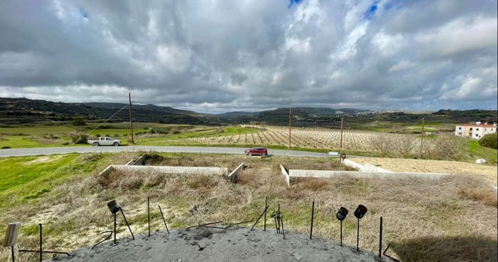 Image No.8-3 Bed House for sale