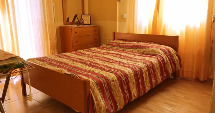 Image No.15-3 Bed House for sale